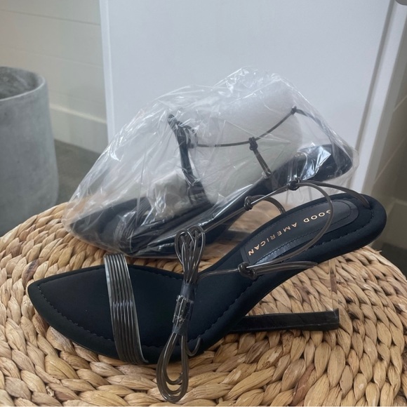 Good American Cinder-F*cking-Rella Wedge in Neoprene Black. - Picture 2 of 6